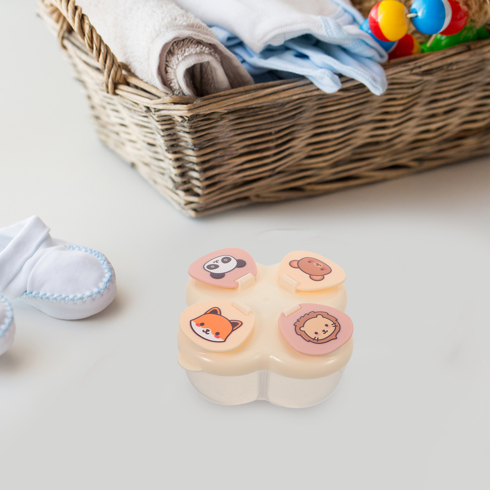 حاوية محمولة لمسحوق الحليب بأر - مراجعة Baby Food Dispenser وسعره